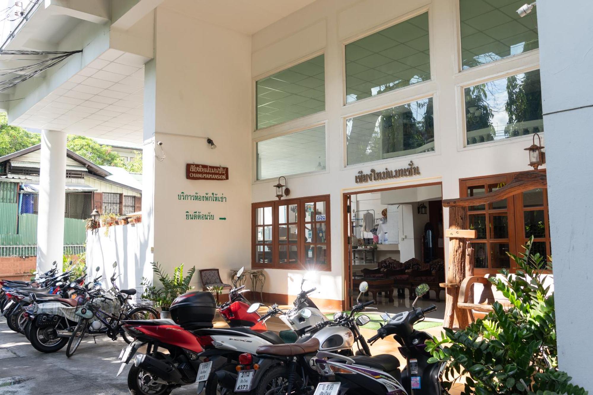 Chiang Mai Mansion Hotel Bagian luar foto